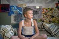 Es war einmal ... – Alyosha (Matwei Nowikow) wird weder gewollt, noch geliebt. Seine Eltern trennen sich und keiner will den Jungen in das neue Leben mitnehmen.