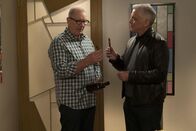 Modern Family – L-R: Jay Pritchett (Ed O'Neill) und Reece (Adam Arkin)
