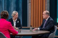 Caren Miosga – Mo, 03.02., 00:55 Uhr