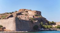 Lost Places – Bis circa 1900 bewohnten Türken die Insel. Um sie zu vertreiben beschloss Griechenland, Leprakranke herzubringen.