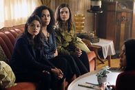 Charmed – (v.l.n.r.) Mel Vera (Melonie Diaz); Macy Vaughn (Madeleine Mantock); Maggie Vera (Sarah Jeffery)