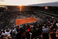 Tennis: French Open – Ein Überblick über das Gericht Philippe Chatrier. Paris, Frankreich, 24.05.2022, ATP World Tour, French Open, Roland Garros, Grand Slam.
