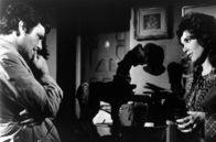 Columbo – Peter Falk (Insp. Columbo), Suzanne Pleshette (Helen Stewart).