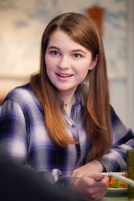 Young Sheldon – Raegan Revord (Missy Cooper).