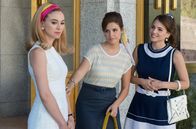 Velvet Collection – v.l.n.r.: Clara Montesinos (Marta Hazas), Paloma Oliver (Marta Torné) und Marie Leduc (Andrea Duro).