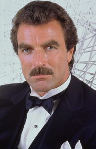 Magnum – Nach harter Ermittlungsarbeit stehen Magnum (Tom Selleck) und Anwältin Cynthia kurz davor, einen Drogen- und Bestechungsskandal in Los Angeles aufzudecken. Doch dann vernichtet ein Helfershelfer der Dealer das gesammelte Beweismaterial ...