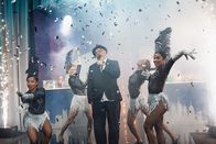Neo Ragazzi – Überraschendes Talent: Torsten Sträter wird zum Sinatra wider Willen.