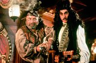 Hook – Bob Hoskins (Sam), Dustin Hoffman (Kapitän Hook).