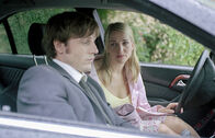 Bianca – Bianca (Tanja Wedhorn) versucht, Eddie (Christoph Mory) zu trösten.