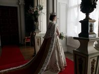 Die Windsors - Geschichte einer Dynastie – Queen Elizabeth vor ihrer Krönung.