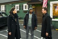 FBI: Most Wanted – L - R; Alexa Davalos als Kristin Gaines, Edwin Hodge als Ray Cannon, Dylan McDermott als Remy Scott