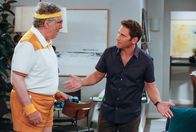 9JKL – Harry (Elliott Gould, l.); Josh (Mark Feuerstein, r.)