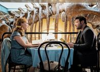 Seitentriebe – Seitentriebe SRF Serie Folge 2 Motiv 1 Zeit für Geständnisse Wanda Wylowa (Monika) Leonardo Nigro (Heinz) Buch: Güzin Kar Regie: Güzin Kar, Markus Welter Produktion: Langfilm Copyright: SRF/Nikkol Rot NO SALES NO ARCHIVES Die Veröffentlichung im Zusammenhang mit Hinweisen auf die Programme von Schweizer Radio und Fernsehen ist honorarfrei und muss mit dem Quellenhinweis erfolgen. Jede weitere Verwendung ist honorarpflichtig, insbesondere auch der Wiederverkauf. Das Copyright bleibt bei Media Relations SRF. Wir bitten um Belegexemplare. Bei missbräuchlicher Verwendung behält sich das Schweizer Radio und Fernsehen zivil- und strafrechtliche Schritte vor.