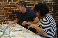 In Teufels Küche mit Gordon Ramsay – Gordon Ramsay (l.)
