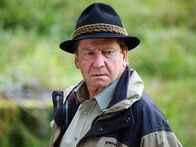 Vier Frauen und ein Todesfall – Erwin Ebenbauer (Dr. C. Dötschinger).
