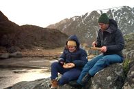 Expeditionen: Zu Tisch ... – Vanja Fossly und Björn Pettersen essen am Strand
