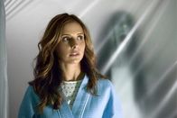 Der Fluch - The Grudge II – Karen (Sarah Michelle Gellar) dachte, sie sei dem Fluch entkommen, der ihr die Geister einer ermordeten Frau und ihres Sohnes auf den Hals gehetzt hatten. Doch im Krankenhaus, wo sie aufgepäppelt werden soll, erfüllt sich ihr Schicksal dann doch ...