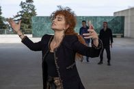 CLASSIX - FILMKLASSIKER IM BR: Der beste Film aller Zeiten – Exzentrisch: Regisseurin Lola Cuevas (Penélope Cruz).