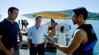Hawaii Five-0 – Bei den Ermittlungen in ihrem neuen Fall stoßen Danny (Scott Caan, M.) und Steve (Alex O'Loughlin, l.) auf Jay Cooper (Noshir Dalal, r.). Doch hat er etwas damit zu tun?