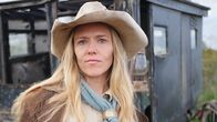 Eminence Hill – Gretchen (Dominique Swain)