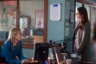 Scott & Bailey – DC Janet Scott (Lesley Sharp, l.); DC Rachel Bailey (Suranne Jones, r.)