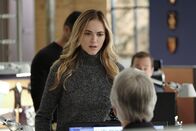 Navy CIS – Hat das mysteriöse Doppelleben, das Bishop (Emily Wickersham) aufdeckt, Schuld am Tod von Navy Lieutenant Melissa Newhall?; Hat das mysteriöse Doppelleben, das Bishop (Emily Wickersham) aufdeckt, Schuld am Tod von Navy Lieutenant Melissa Newhall?