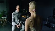 Exit – Celine (Ine Marie Wilmann) und William (Pĺl Sverre Hagen) sehen sich zum ersten Mal nach seinem vorgetäuschten Tod wieder. Celine hofft, dass er bleibt und wieder Verantwortung für die Kinder übernimmt.