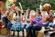 The Middle – Sue (Eden Sher, M.) hält es nicht mehr aus, Freude vorzuspielen: Alle ihre Freunde haben endlich ihren Führerschein, nur sie ist bereits zum fünften Mal durch die Prüfung gerasselt ...