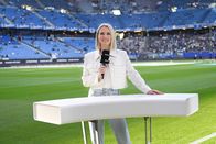 Fußball: 2. Bundesliga - Vorberichte – Moderatorin Ruth Hofmann; 10.08.2024, Volksparkstadion, Hamburg, 2. FBL, Hamburger SV vs Hertha BSC