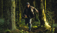Inspector Mathias - Mord in Wales – SENDER: ARD - SENDETITEL: Inspector Mathias - Mord in Wales: Feuernacht - UNTERTITEL: Hinterland - Child Of The Night - CAPTION: ARD Degeto INSPECTOR MATHIAS - MORD IN WALES: FEUERNACHT, "Hinterland - Child Of The Night" Uhr im ERSTEN..Der Verdächtige Bedwyr Thomas (Dyfan Dwyfor) flieht vor der Polizei..