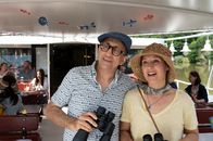 SOKO Stuttgart – Ein gemeinsamer Wochenendausflug auf dem Neckar entpuppt sich für Streifenpolizistin Sibylle Beyer (Bärbel Stolz) und KTU-Leiter Jan Arnaud (Mike Zaka Sommerfeldt) als Kriminalfall: Als ein Passagier tot in einer Kajüte des Ausflugsschiff aufgefunden wird, müssen sie an Bord die Ermittlungsarbeit übernehmen.