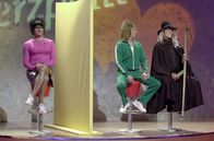 bullyparade – Rick Kavanian (l.), Michael "Bully" Herbig (M.) und Christian Tramitz (r.) nehmen "Herzblatt" aufs Korn.