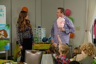 Modern Family – Gloria Delgado-Pritchett (Sofía Vergara) und Cameron Tucker (Eric Stonestreet)