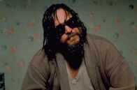 The Big Lebowski – Eigentlich will er ja nur seine Ruhe und in aller Gemütlichkeit mit seinen Freunden bowlen, aber sein Name macht ihm einen Strich durch die Rechnung: Mr. Lebowski (Jeff Bridges) ...