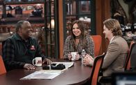Last Man Standing – v.l.n.r.) Chuck Larabee (Jonathan Adams); Kristin Baxter (Amanda Fuller); Ryan Vogelson (Jordan Masterson)