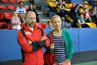 Die Detektive – Simon Hatzl (Florian Scheitz), Katharina Straßer (Susi Lorenz).