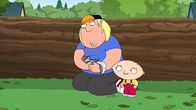Family Guy – Chris Griffin (l.); Stewie Griffin (r.)