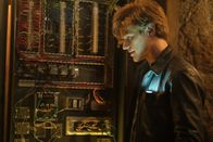 MacGyver – Angus MacGyver (Lucas Till)