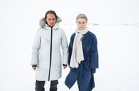 Thin Ice – v.li. Liv (Bianca Kronlöf) und Elsa (Lena Endre).