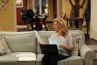 Last Man Standing – Chaotisch geht es bei Vanessa (Nancy Travis, vorne), Mike (Tim Allen, hinten) und deren Familie weiter ...