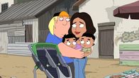 Family Guy – Nachdem Isabella (r.) abgeschoben wird und sich Chris (l.) dazu bereit erklärt, auf ihre Zwillinge aufzupassen, besteht Lois darauf, die Kinder zu Isabella nach Mexiko zu bringen ...