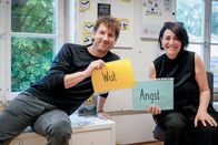 Reporter Spezial – Donat Hofer und Alicia Amsler: Sie unterrichtet das «Schulfach-Ich». Die Kinder lernen Sozialkompetenzen und den Umgang mit Emotionen.