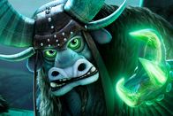 Kung Fu Panda 3 – "Kung Fu Panda 3", Nach 500 Jahren kehrt das bösartige Büffel-Wesen Kai in die Welt der Sterblichen zurück. In der Geisterwelt hat er dem Schildkröten-Wesen Oogway das Chi geraubt, jetzt will er dieses auch allen irdischen Meistern stehlen. Nach einer Prophezeiung ist der Panda Po auserwählt, ihn zu besiegen. Sein leiblicher Vater Li, der überraschend aufgetaucht ist, hat ihn in sein geheimes Heimatdorf in den Bergen gebracht. Dem Meister Shifu als Drachenkrieger folgend, beginnt Po mit den furiosen Fünf, die Pandas in Kung-Fu zu unterrichten.