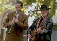 Monk – L-R: Adrian Monk (Tony Shalhoub), Willie Nelson