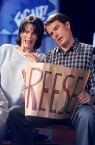 Malcolm mittendrin – Lois (Jane Kaczmarek, l.) und Hal (Bryan Cranston, r.) sehen verzweifelt mit an, wie Reese seinen Kampf verliert ...
