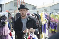 Scorpion – Um den Verkauf einer Atombombe an Terroristen zu verhindern, müssen Toby (Eddie Kaye Thomas) und das Team an einem kasachischen Filmset ermitteln ...