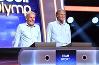 Quizduell-Olymp – Moderatorin Esther Sedlaczek (M.) mit den Kandidaten des "Sport": Jörg Wontorra (l.) und Gerhard Delling (r.), beide Sportjournalisten.