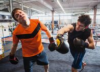 Der Hamster – Hartes Training: Roeland Wiesnekker als Toni und Nicola Perot als René