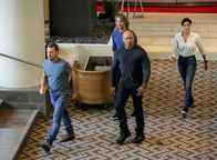Navy CIS: L.A. – (v.l.n.r.) G. Callen (Chris O'Donnell); Marty Deeks (Eric Christian Olsen); Sam Hanna (LL Cool J); Kensi Blye (Daniela Ruah)