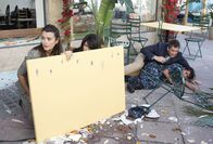 Navy CIS – Geraten in große Gefahr: Tony (Michael Weatherly, 2.v.r.), Ziva (Cote de Pablo, l.), Agent Monique Lisson (Karina Lombard, 2.v.l.) und Navy Commander Maria Castro (Suleka Mathew, r.) ...